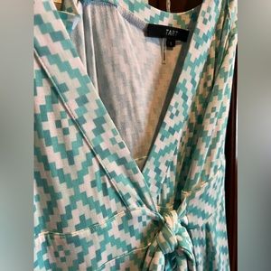 Mint Tart green printed wrap dress size small . Worn once.  Runs big.
